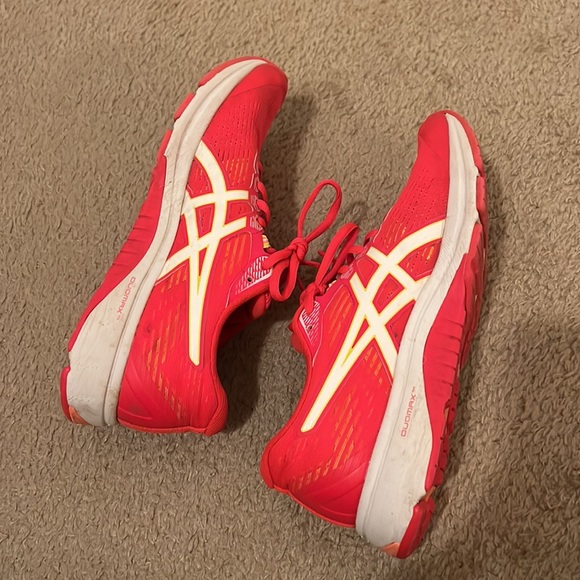 Pink ASICS - Picture 4 of 7